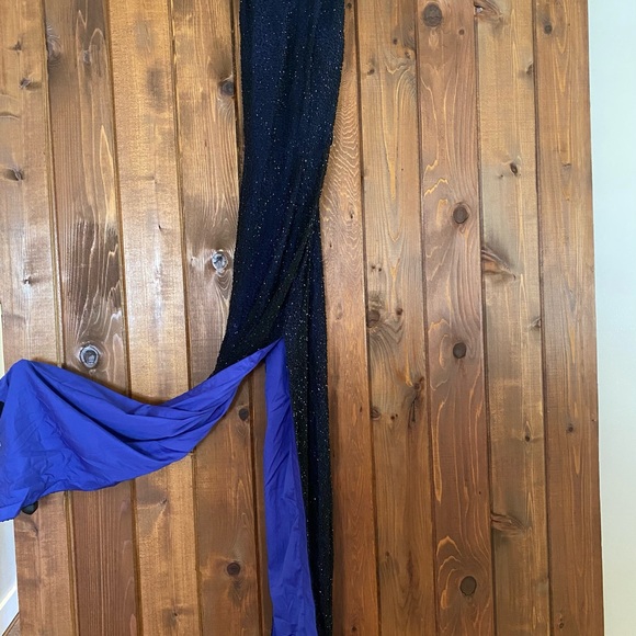 Sean collection Formal long dress - Picture 3 of 9